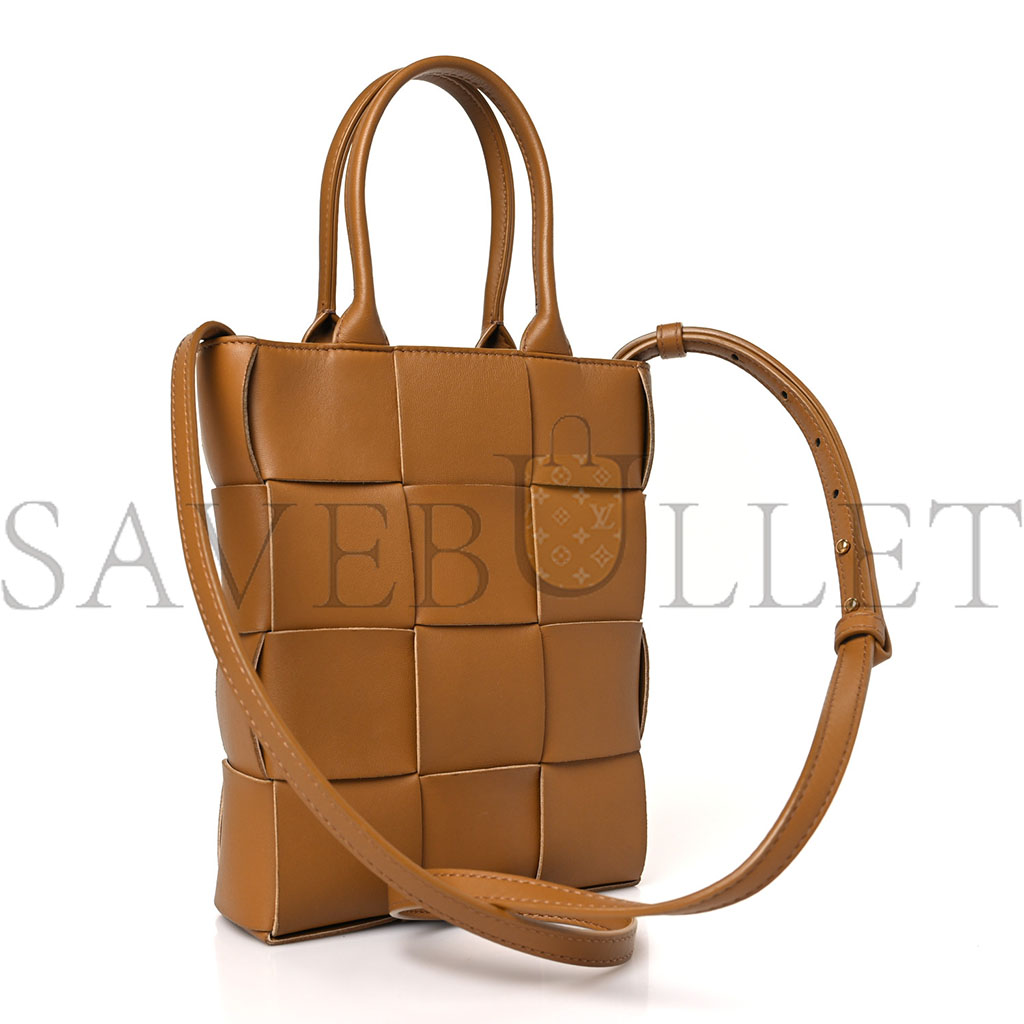 bo*te*ga ve*ne*ta lambskin maxi intrecciato mini N0*H south cassette tote camel gold (27*24*5cm)