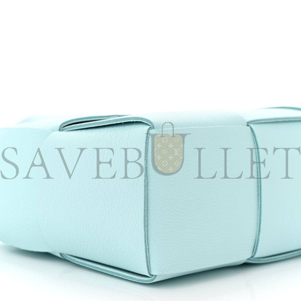 bo*te*ga Ve*ne*ta grained calfskin maxi intrecciato mini arco tote pale blue (25*17*8cm)