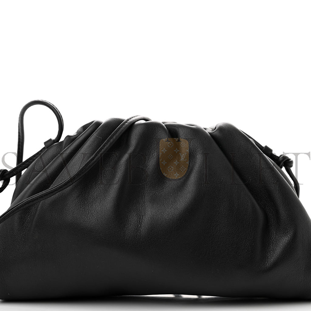 bo*te*ga Ve*ne*ta butter calfskin the mini pouch black (21*12*5cm)