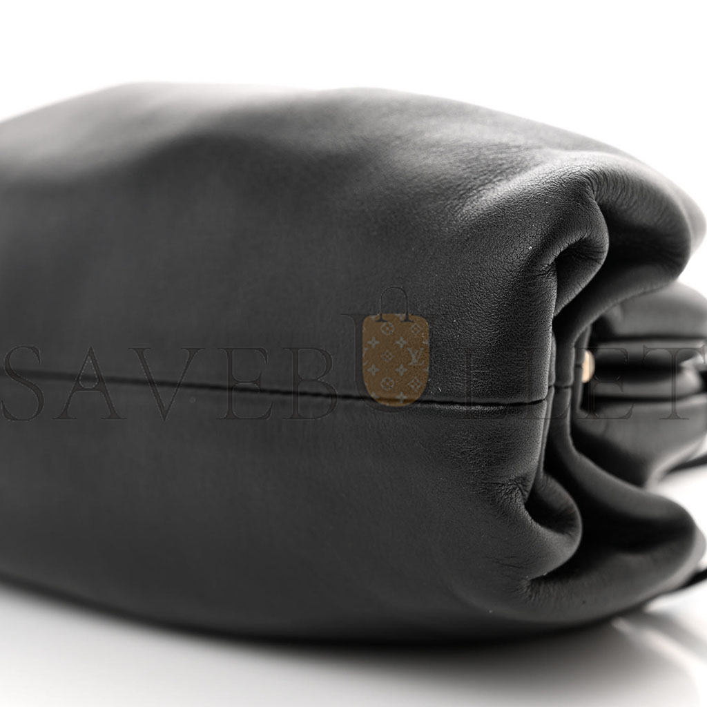bo*te*ga Ve*ne*ta butter calfskin the mini pouch black (21*12*5cm)