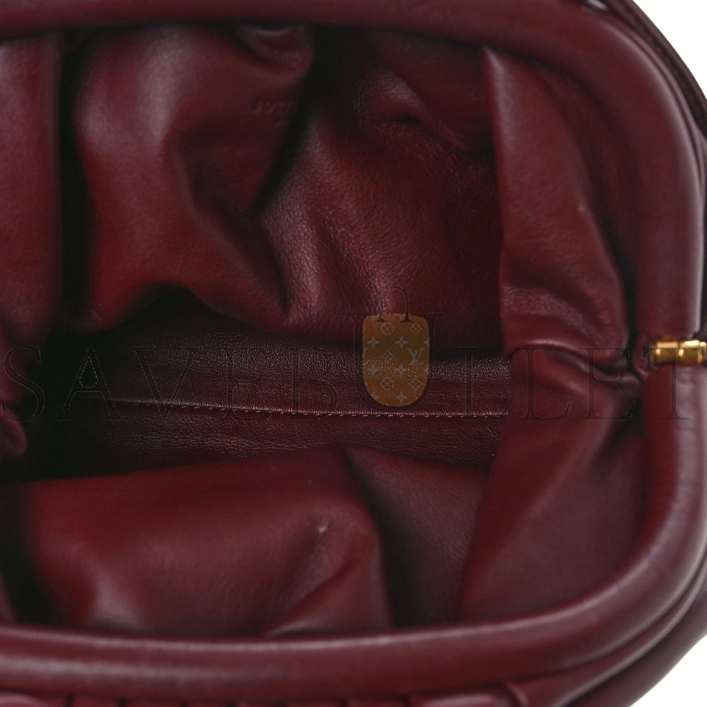 bo*te*ga Ve*ne*ta butter calfskin the mini pouch bordeaux (21*11*5cm)