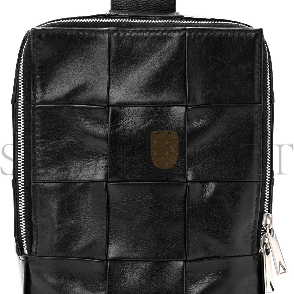 bo*te*ga Ve*ne*ta paper calfskin intreccio mini cassette sling bag black (19*13*5cm)