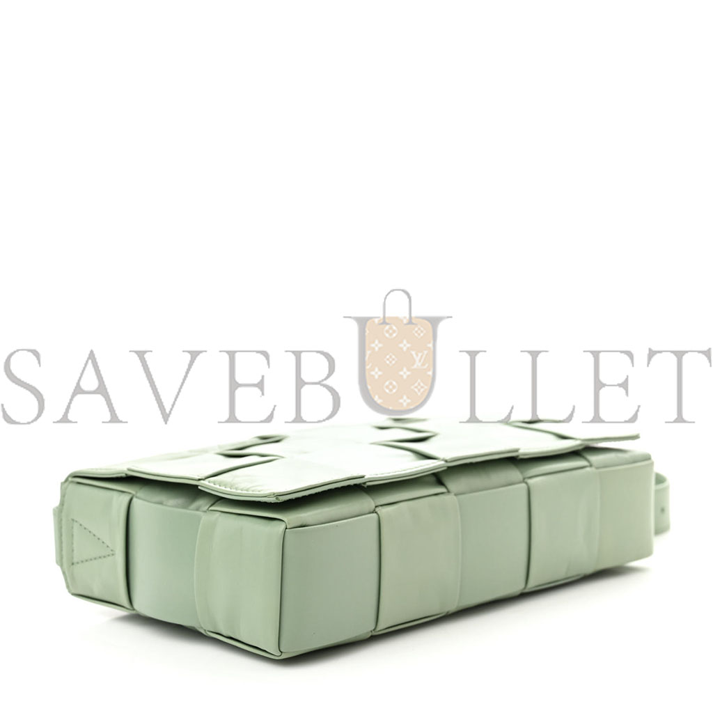 bo*te*ga Ve*ne*ta paper calfskin maxi intreccio cassette crossbody bag sage (23*15*5.5cm)