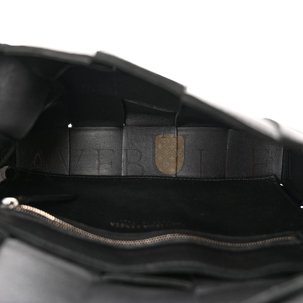 bo*te*ga Ve*ne*ta lambskin maxi intrecciato cassette crossbody bag black (23*15*5.5cm)