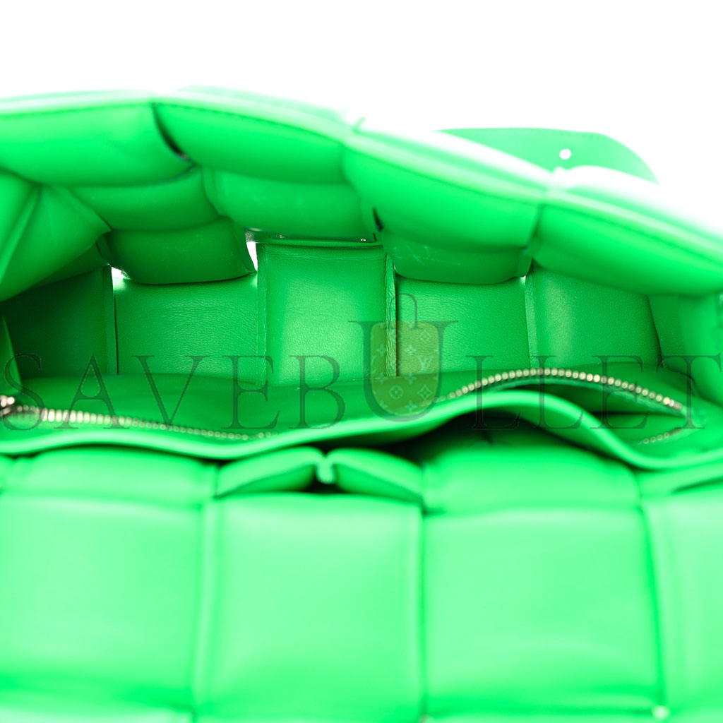 bo*te*ga Ve*ne*ta nappa maxi intreccio padded cassette crossbody bag parakeet (26*18*8cm)