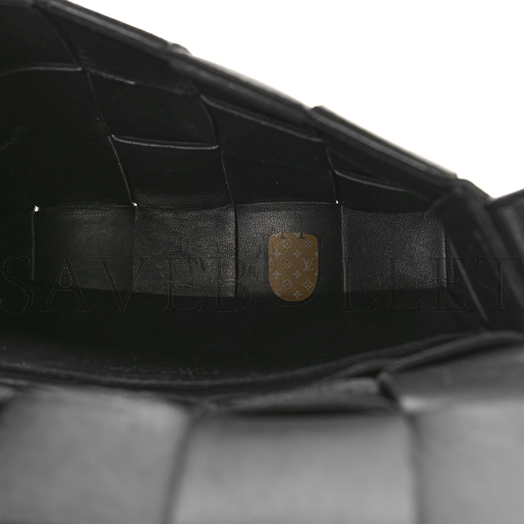 bo*te*ga Ve*ne*ta lambskin maxi intreccio small cassette crossbody bag black (19*12*4cm)