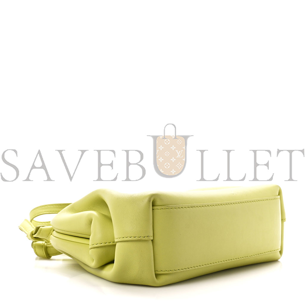 bo*te*ga Ve*ne*ta calfskin small the point triangle bag seagrass 1413556 (20*18*8cm)