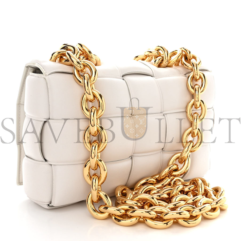 bo*te*ga Ve*ne*ta lambskin maxi intreccio padded chain cassette crossbody bag white (27*17*8cm)