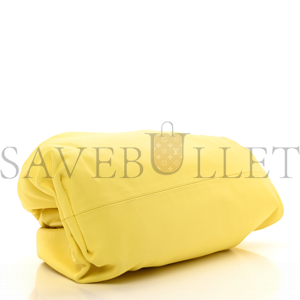 bo*te*ga Ve*ne*ta smooth butter calf the pouch oversized clutch sherbert (35*20*8cm)