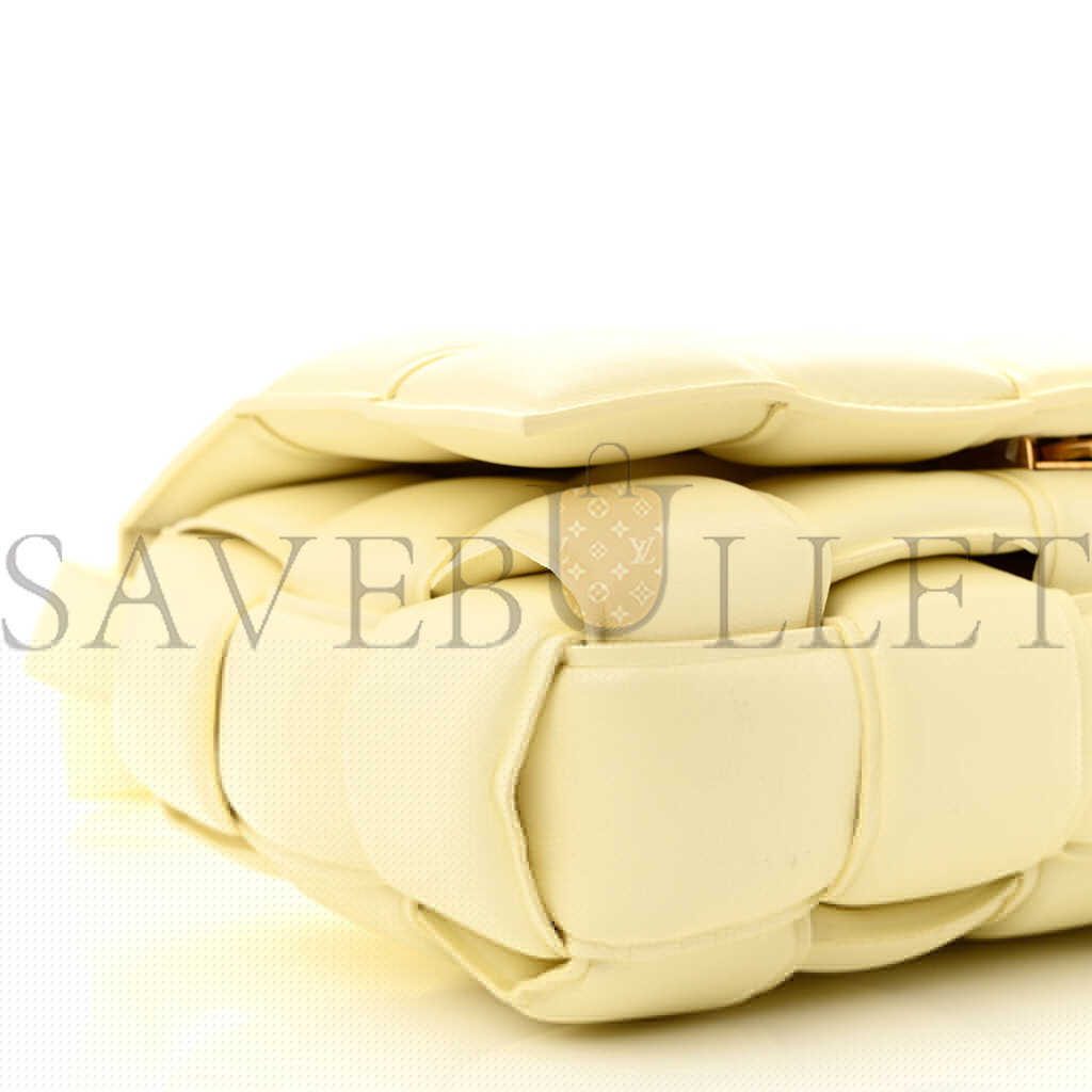 bo*te*ga Ve*ne*ta nappa maxi intreccio padded cassette crossbody bag zest (26*18*8cm)