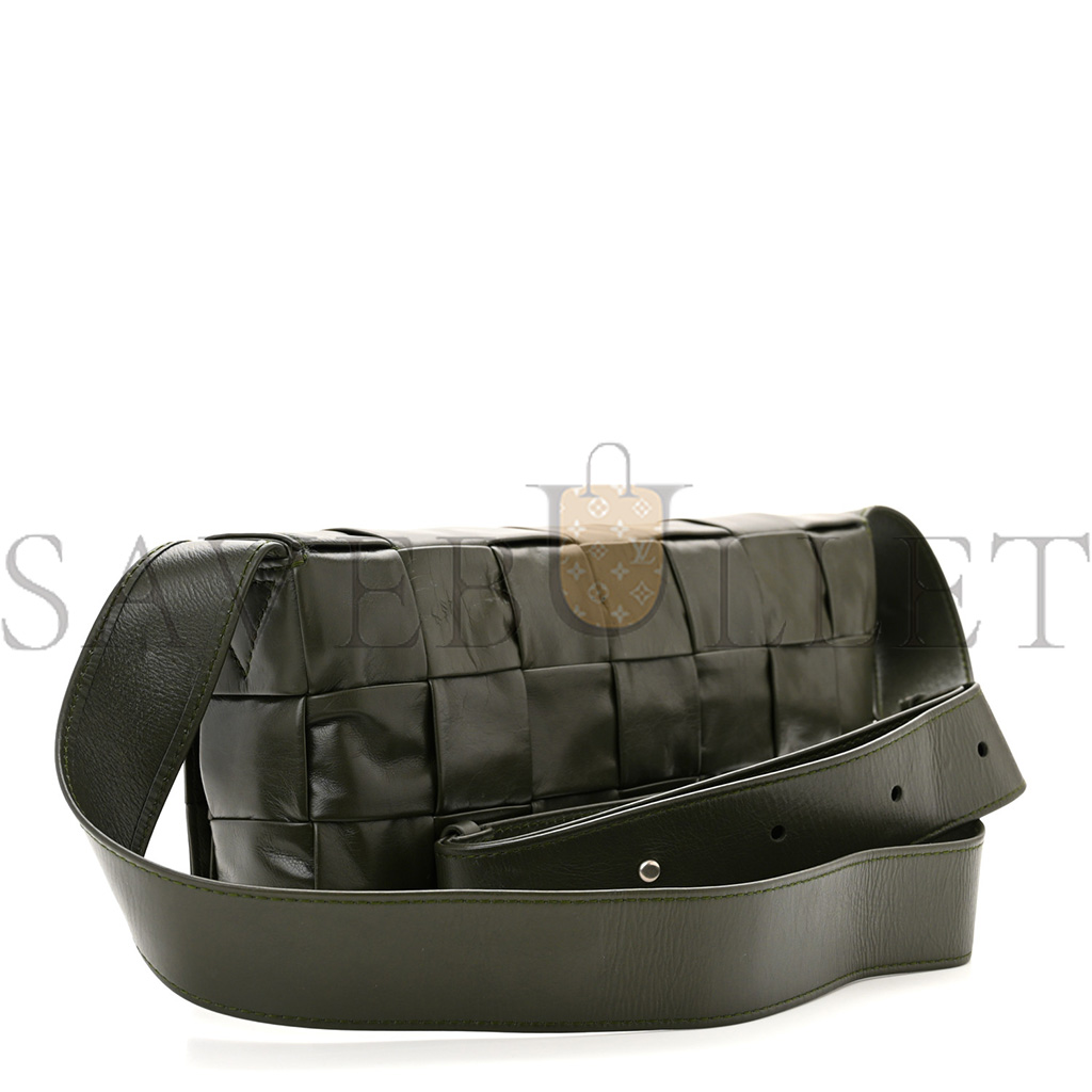 bo*te*ga Ve*ne*ta paper calfskin intrecciato stretch cassette camping (29*13*4cm)