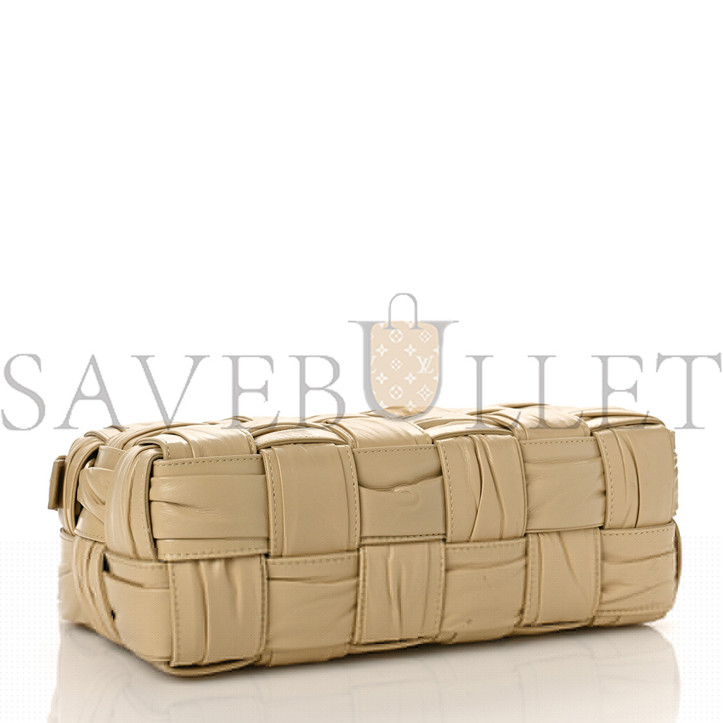 bo*te*ga Ve*ne*ta calfskin intreccio plisse camera bag porridge (24*16*8cm)