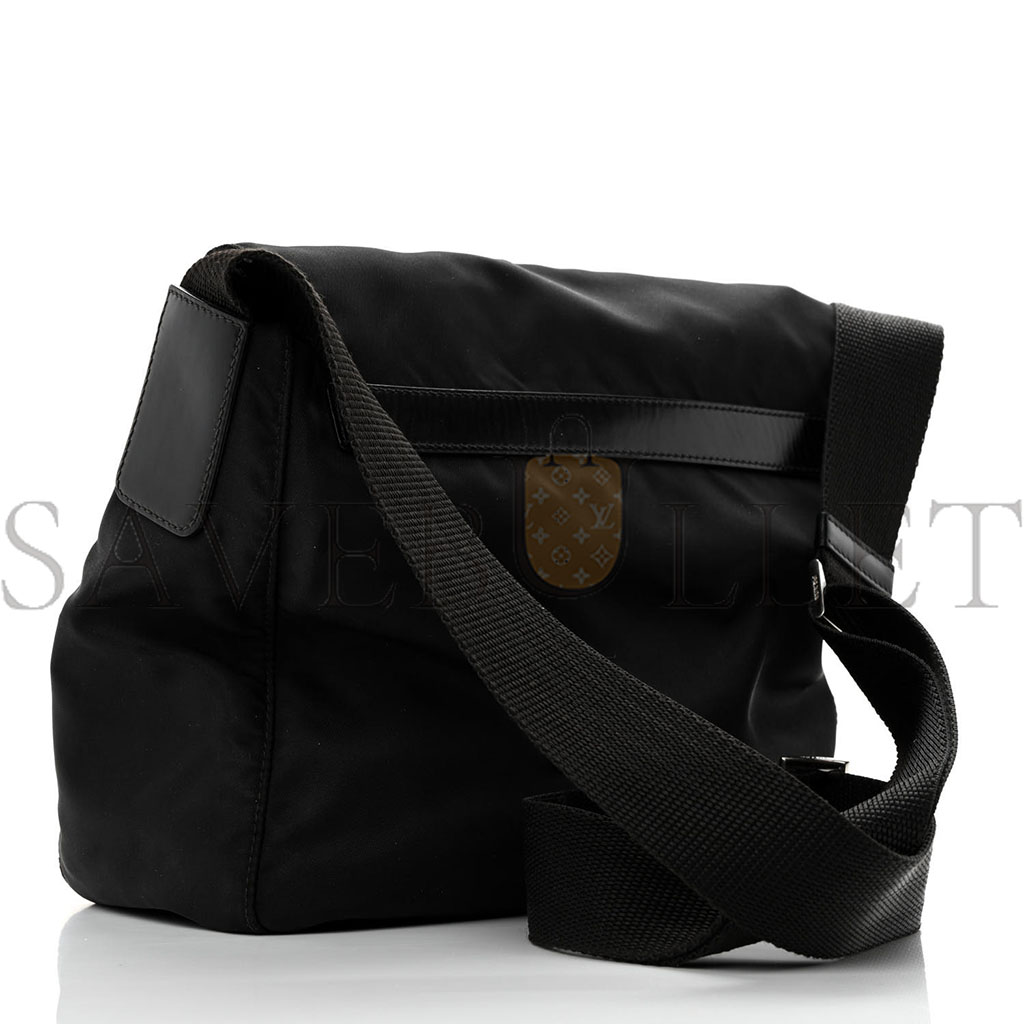 Pra*a nylon vela messenger black (23*22*10cm)