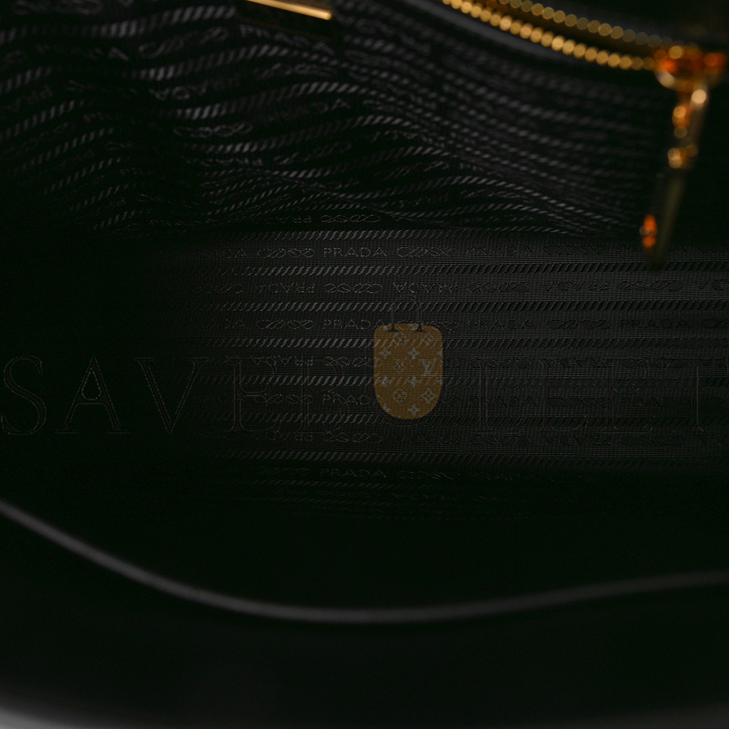 Pra*a saffiano lux logo embossed large handbag black (33*25*11cm)