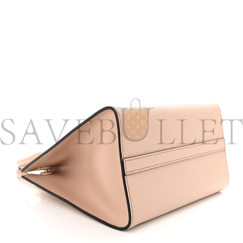 pra*a saffiano cuir small monoCh*0me top handle tote cipria (25*20*13cm)