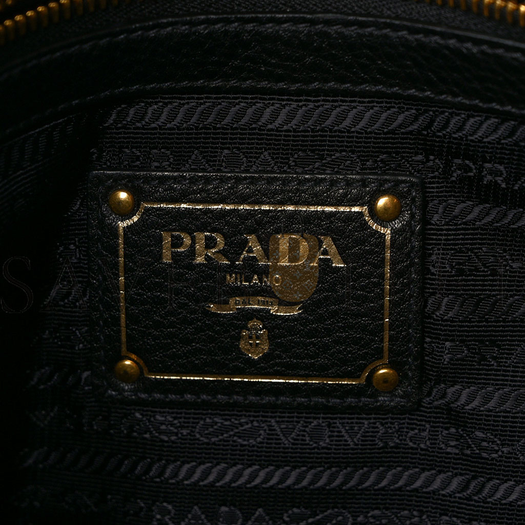 Pra*a vitello daino embossed logo tote black (30*26*14cm)