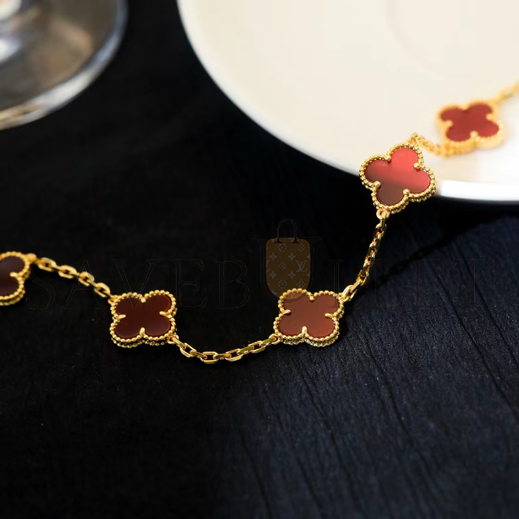 V*N CL*F arpels vintage alhambra bracelet, 5 motifs - yellow gold, carnelian vcard35500