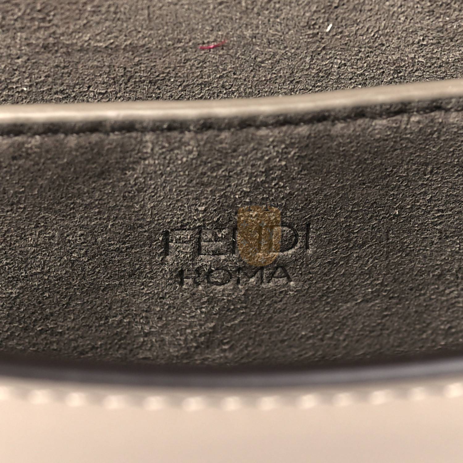 F**di vitello brenta cher medium F**di c'mon tortora (25*18*8cm)