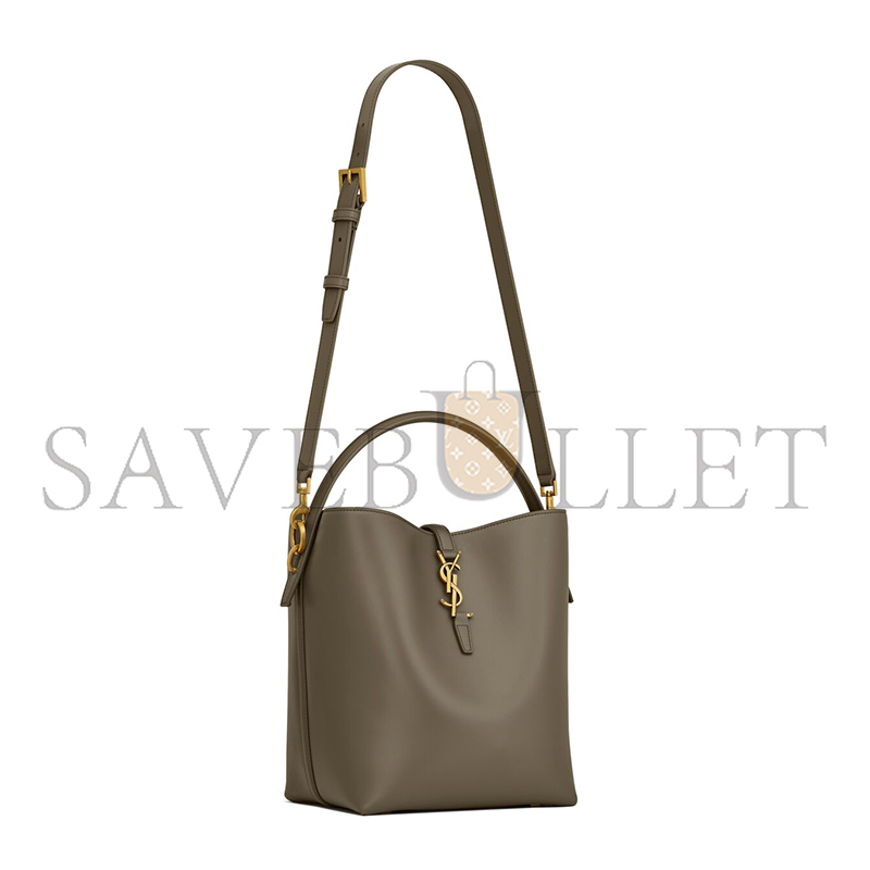 Y*L le 37 in shiny leather 7428282r20w3237 (20*25*16cm)