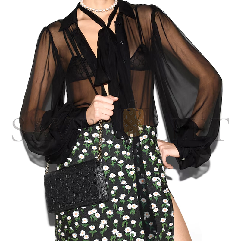 G*u*i gg emblem wallet on chain 818705 (20*12.5*4cm)