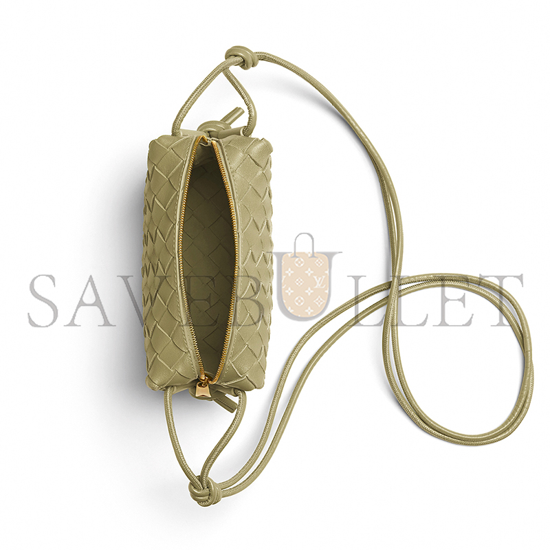 bo*te*ga Ve*ne*ta mini loop camera bag 723547v1g112916 (17*10*6cm)