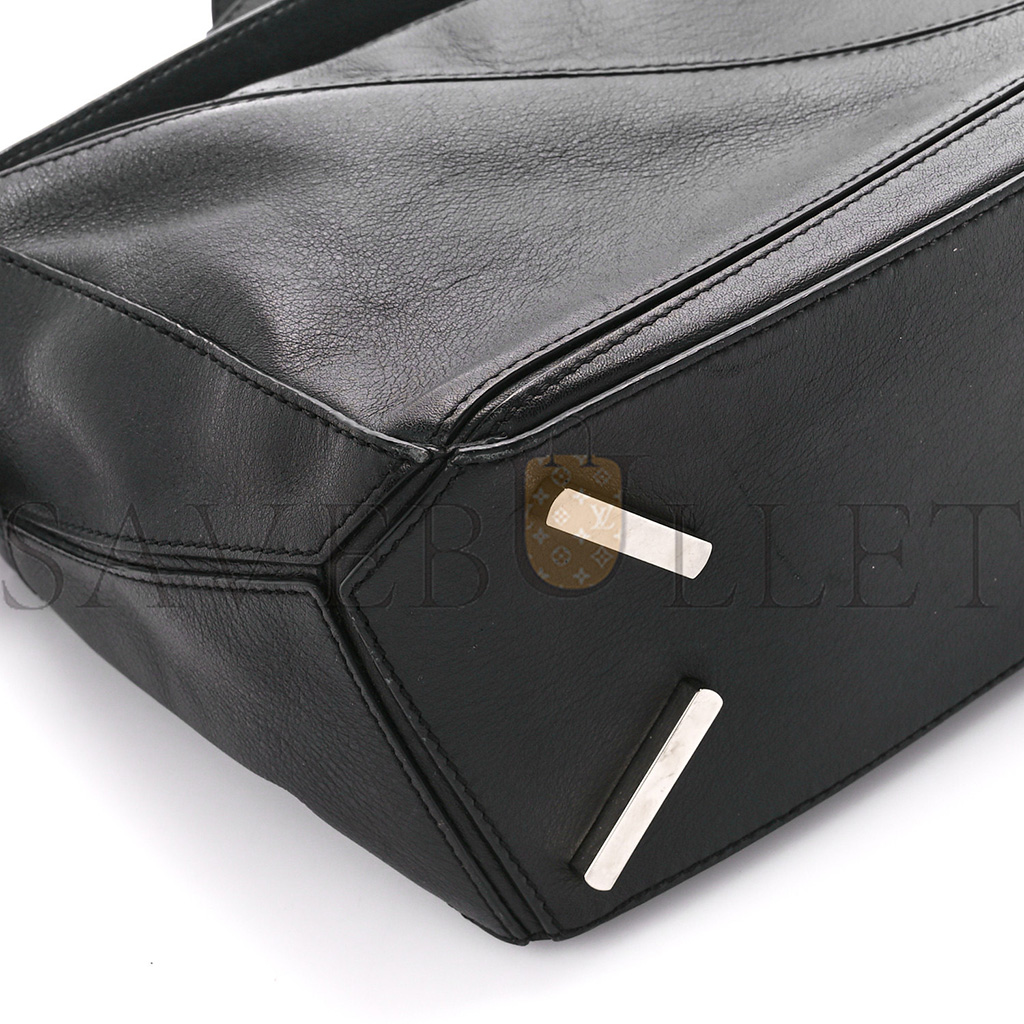 l*ew* calfskin medium puzzle bag black (29*19.5*14cm)