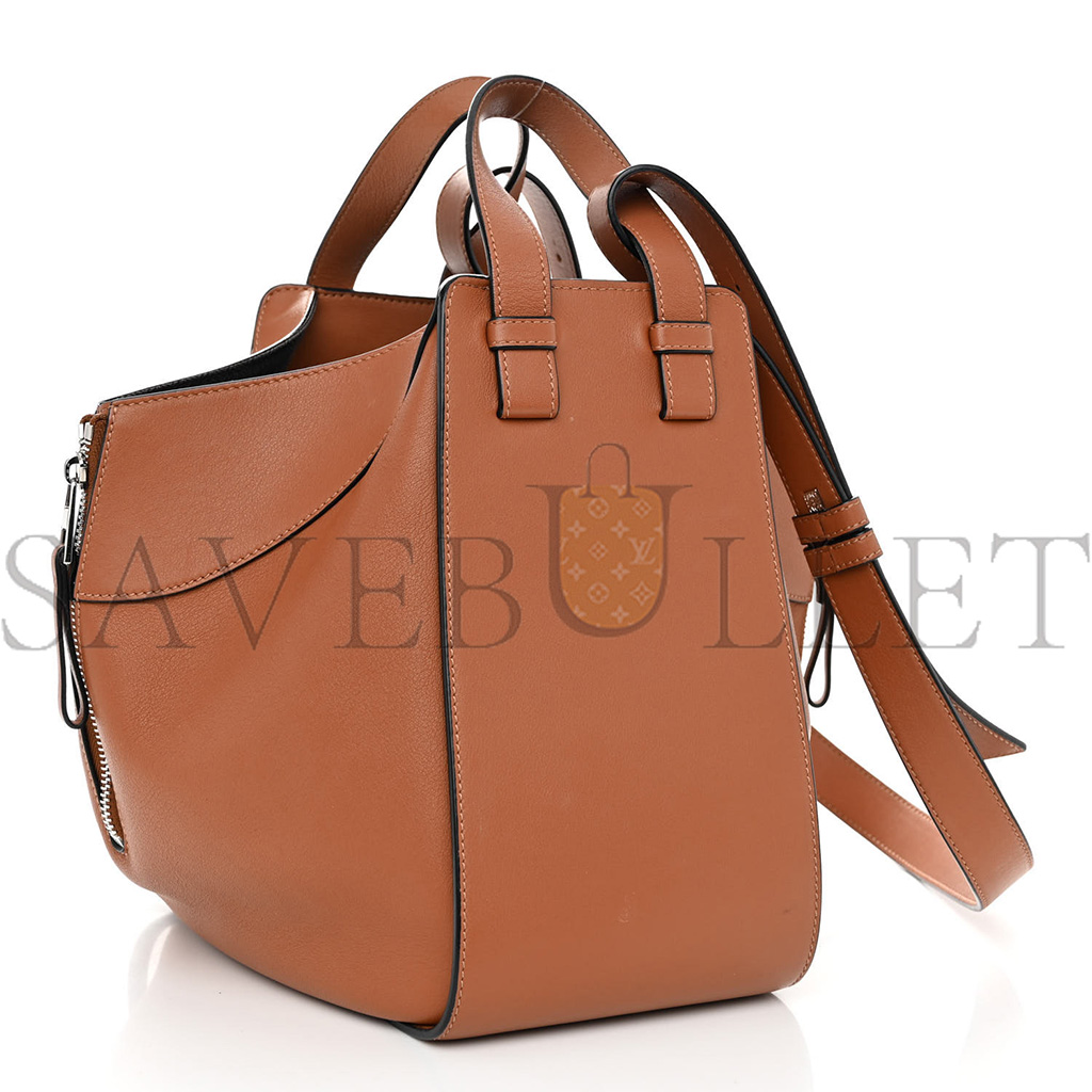 l*ew* calfskin small hammock shoulder bag tan (30*25*13.5)