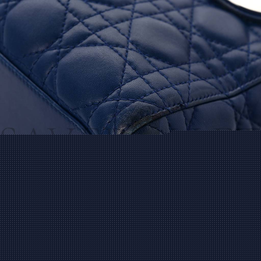 D*or lambskin cannage medium lady D*or navy (24*20*11.4cm)
