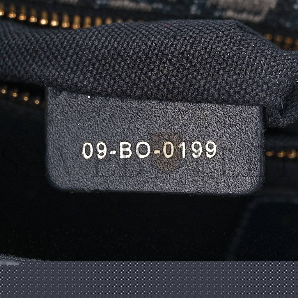 D*or oblique 30 montaigne flap bag blue (24*18*6.4cm)