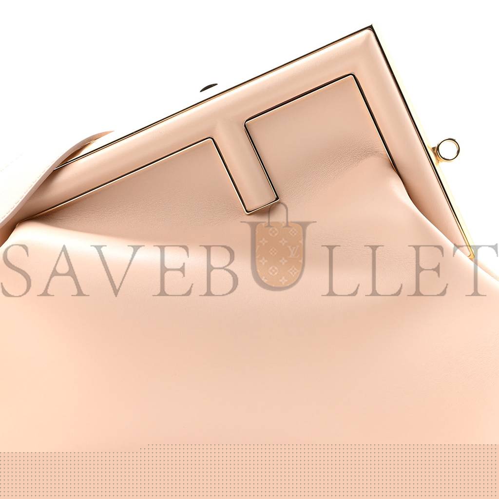 F**di shiny nappa medium F**di first poudre (32*25*10cm)