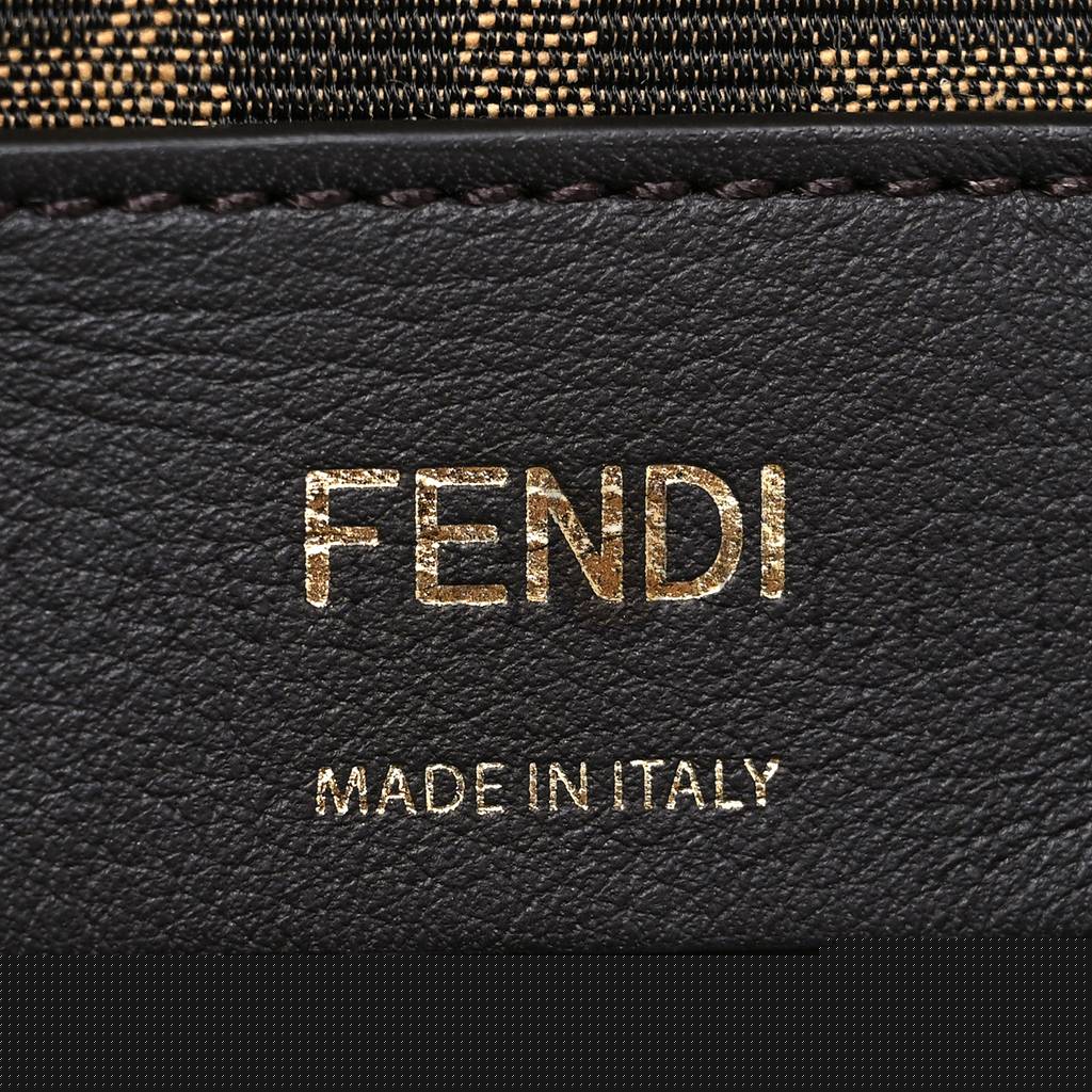 F**di vitello king plexiglass logo embossed mini by the way top handle boston bag caramello (18*11*8cm)